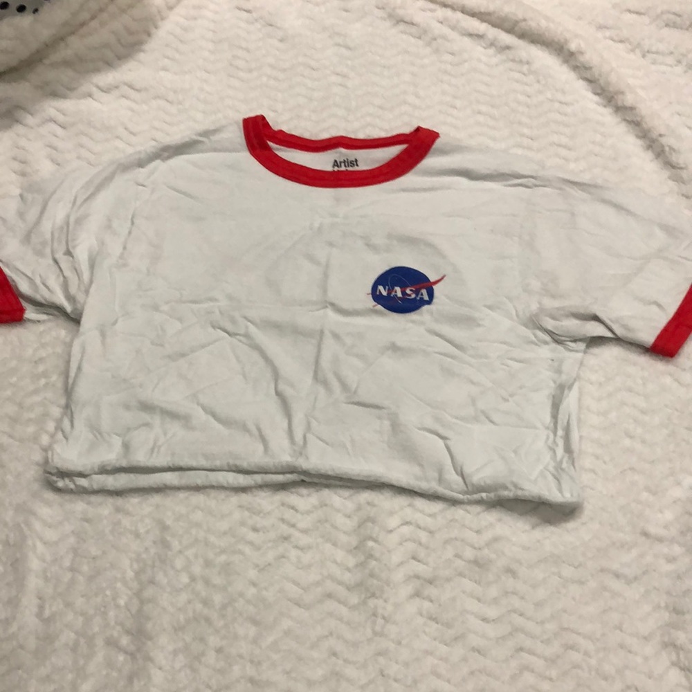 Cropped NASA Shirt!!